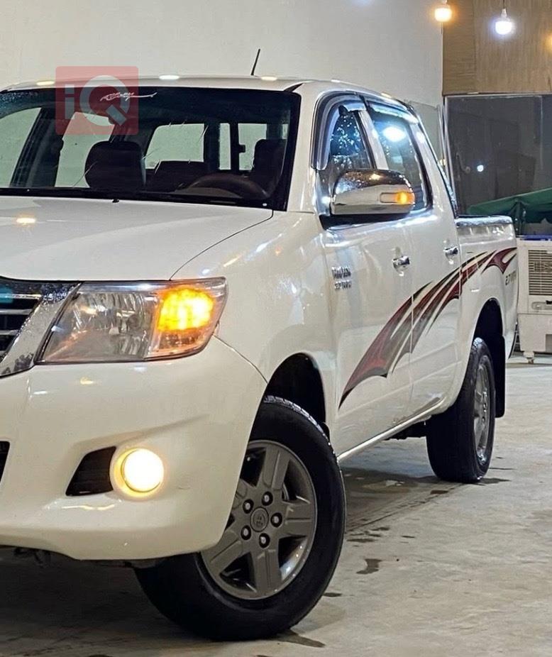 تۆیۆتا هایلۆکس